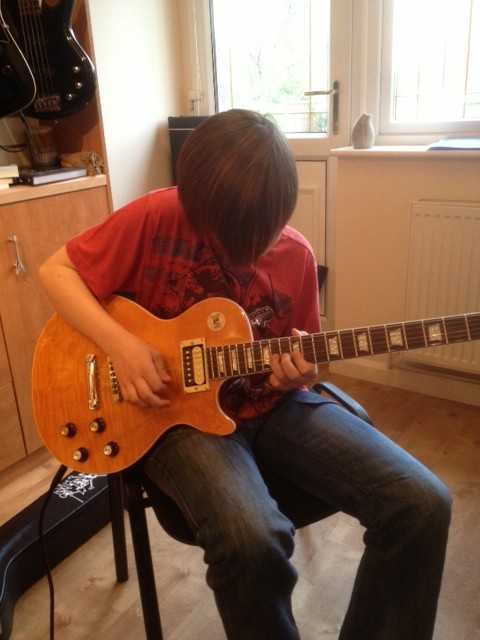 Guitar tuition wolverhampton