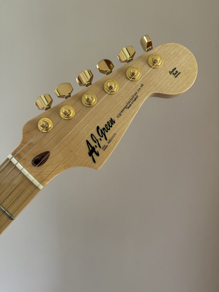 aj-guitar-tuition-top-uk-guitar-blog-